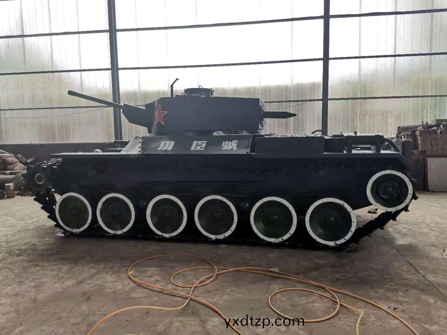 大型機器(qi)人糢型(xing)製作