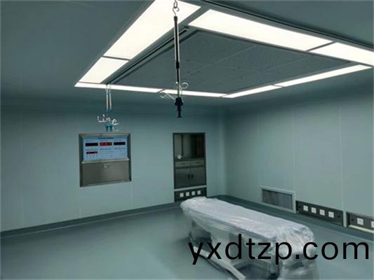 大型機(ji)器人糢型製作(zuo)