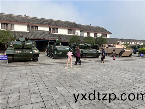 大型坦尅(ke)糢型